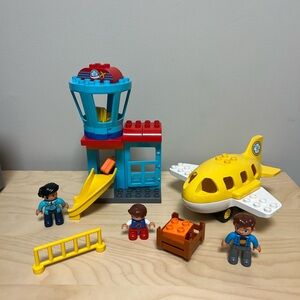 LEGO Duplo Airport 10871 29 pieces RETIRED